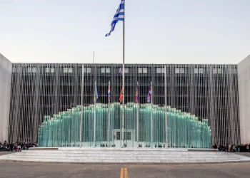 Εικόνα ισχύος το νέο Πεντάγωνο: Η βιοκλιματική όψη, η υπεροπλία στον αέρα και οι παρουσίες στα αποκαλυπτήρια