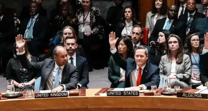 Ανάπτυξη διεθνούς δύναμης στη Γάζα προβλέπει η απόφαση του Συμβουλίου Ασφαλείας του ΟΗΕ. Τα νέα δεδομένα μετά την αποδοχή του σχεδίου ΗΠΑ.