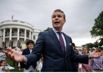 ΠΑΡΕΔΕΧΘΗ ο Λευκός Οίκος: Ο Πίτ Χέγκσεθ διέταξε τη…ΔΟΛΟΦΟΝΙΑ των «διακινητών ναρκωτικών» με πλήγμα, ακόμη και των…ΕΠΙΖΩΝΤΩΝ με..2ο πλήγμα!!!