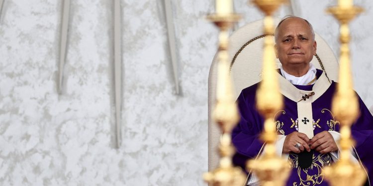 Ο Πάπας Λέων προτρέπει τις ΗΠΑ να μην επιχειρήσουν στρατιωτική εκδίωξη του Μαδούρο της Βενεζουέλας Ο Πάπας Λέων προτρέπει τις ΗΠΑ να μην επιχειρήσουν στρατιωτική εκδίωξη του Μαδούρο της Βενεζουέλας